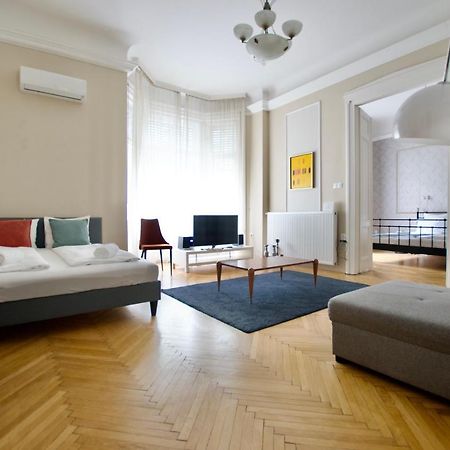 Standard Apartment By Hi5 - Kecskemeti Street Suite บูดาเปสต์ ภายนอก รูปภาพ